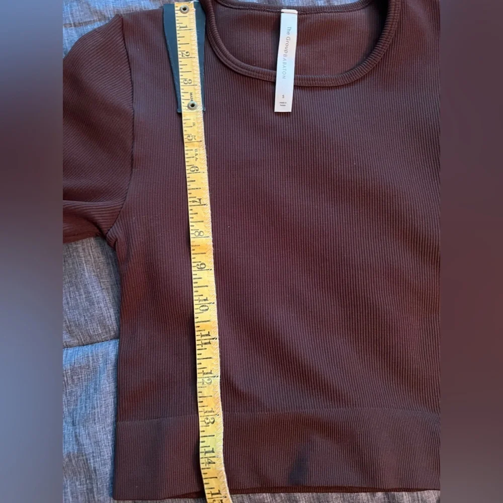 Aritzia The Group Babaton Brown Ribbed Knit Long Sleeve Size S